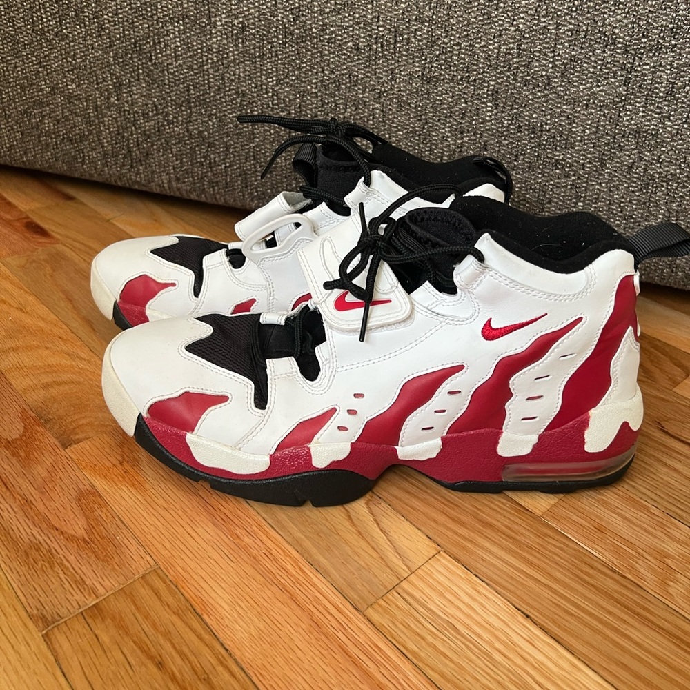 NIKE AIR DT MAX 96 WHITE RED SIZE 11.5 MENS